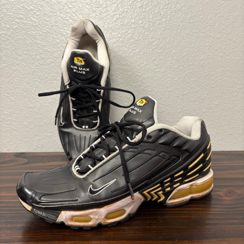 Nike Air Max Plus 3 TN Tuned Air 2006 604201-002 Men Size 9 Sneakers VERY FLAWED